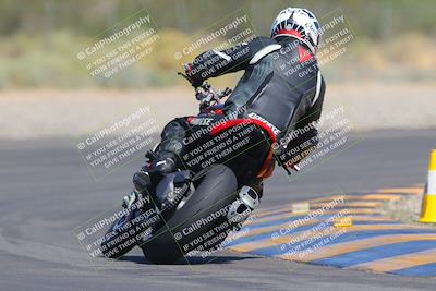 media/Sep-25-2023-Moto Forza (Mon) [[81ffa65e0a]]/B-C Group/Session 4 (Turn 2 Backside)/